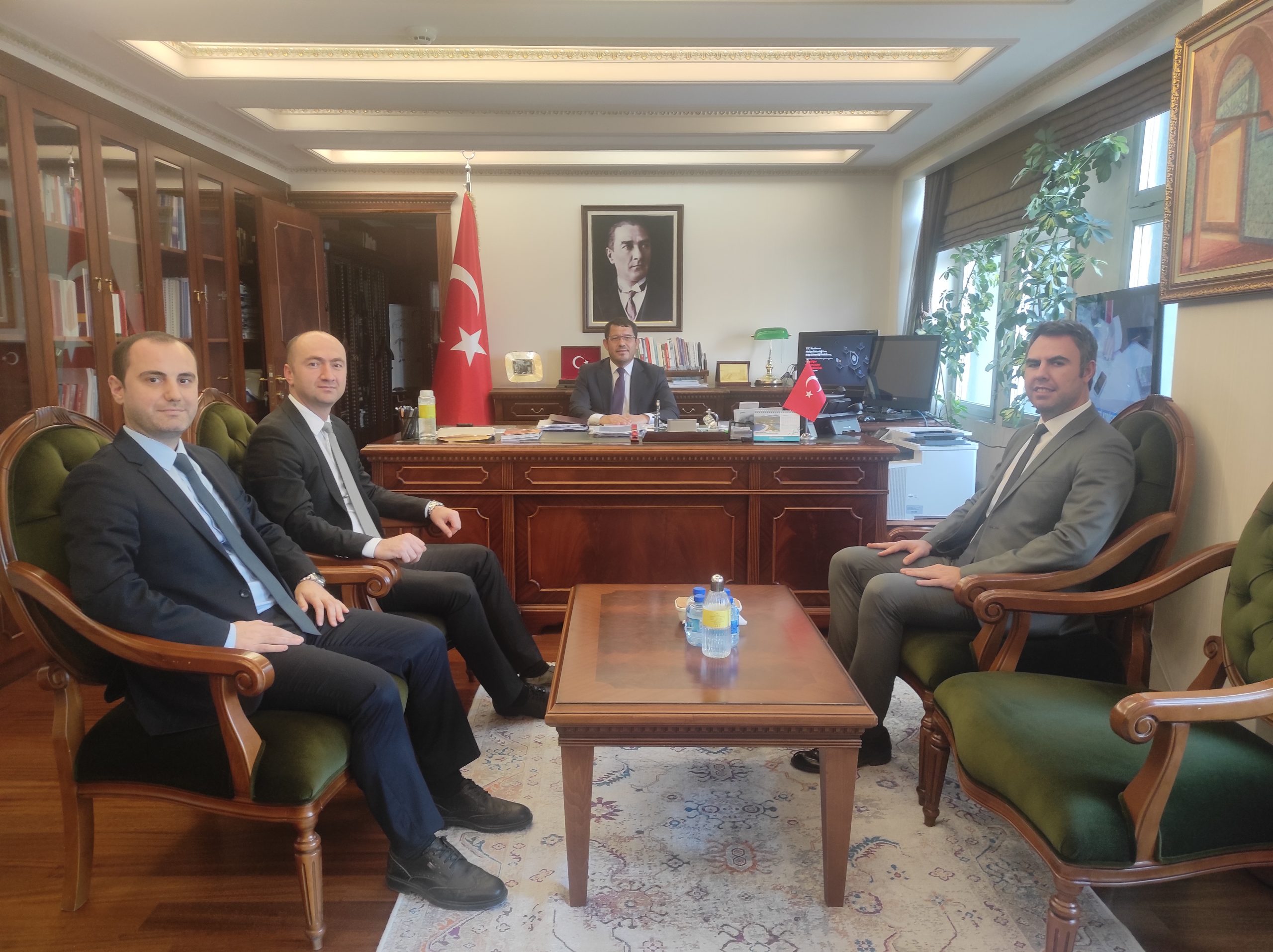 Bakanlığımız Strateji Geliştirme Başkanı Sn. Mustafa KOÇ&#8217;u ziyaret ettik.